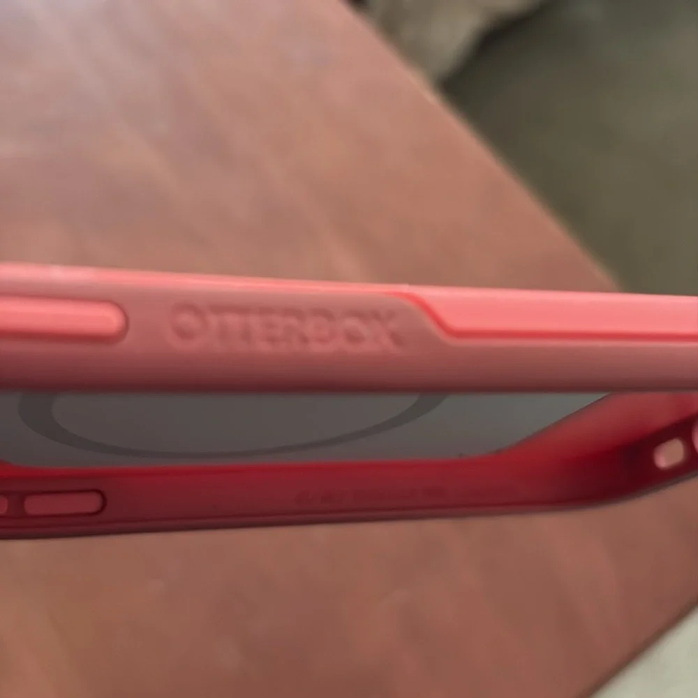 Otter box iPhone 12 pink good used condition